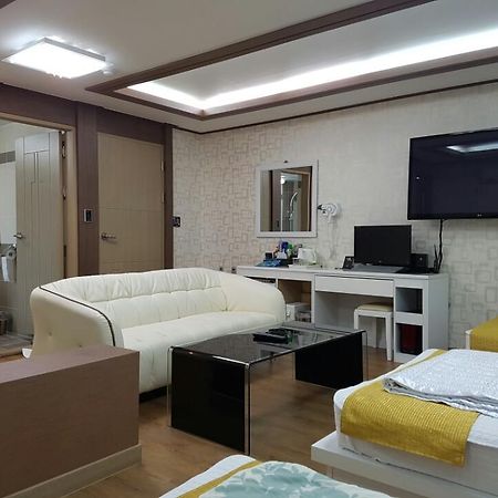 Raon Hotel Gwangyang  Екстериор снимка